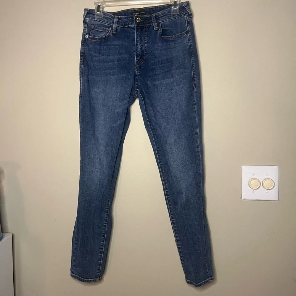 True Religion Jennie Curvy Mid Rise Skinny 31